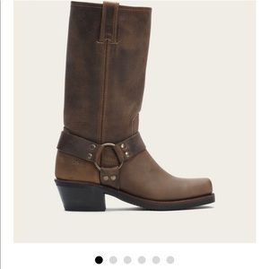 Women’s Frye Cowboy Boots - Size 8